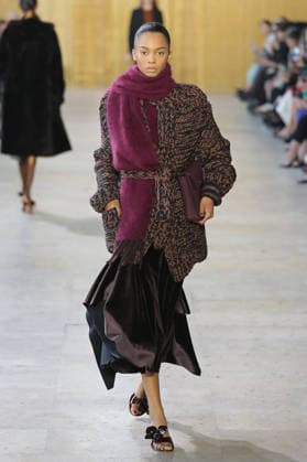 PFW - Akris Runway A model walks the runway during the Akris Womenswear Fall Winter 2026-2027 show as part of Paris Fashion Week on March 08, 2026 in Paris, France. Photo by Alain Gil Gonzalez ABACAPRESS.COM Paris France  Copyright: xGonzalezxAlain-Gil ABACAx