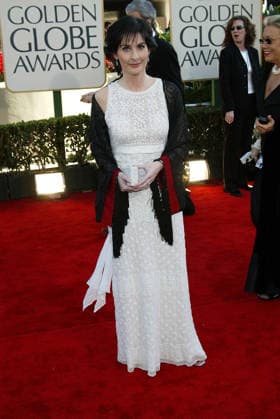 GOLDEN GLOBE FB 3& Jan. 20, 2002 - 59TH GOLDEN AWARDS.AT THE BEVERLY HILTON HOTEL BEVERLY HILLS CA..ENYA. FITZROY BARRETT 1-20-2002 K23865FB (D) Copyright: xFitzroyxBarrettx