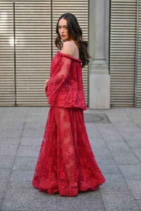 PFW Zimmermann Outside Arrivals Alycia Debnam Carey arriving at the Zimmermann show during Fashion Week in Paris, France on March 9, 2026. Photo by Julien Reynaud APS-Medias ABACAPRESS.COM Paris France  Copyright: xReynaudxJulien APS-Medias ABACAx