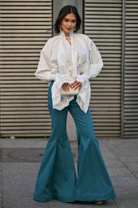 PFW Zimmermann Outside Arrivals Pia Wurtzbach arriving at the Zimmermann show during Fashion Week in Paris, France on March 9, 2026. Photo by Julien Reynaud APS-Medias ABACAPRESS.COM Paris France  Copyright: xReynaudxJulien APS-Medias ABACAx