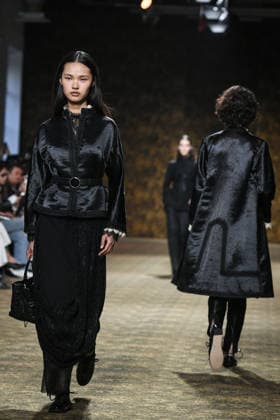 PFW - Shiatzy Chen Runway in Paris FA Models walk the runway for the Shiatzy Chen collection as part of Paris Fashion Week in Paris, on March 9, 2026. Photo by Firas Abdullah ABACAPRESS.COM Paris Ile-de-France France  Copyright: xAbdullahxFiras ABACAx