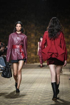 PFW - Shiatzy Chen Runway in Paris FA Models walk the runway for the Shiatzy Chen collection as part of Paris Fashion Week in Paris, on March 9, 2026. Photo by Firas Abdullah ABACAPRESS.COM Paris Ile-de-France France  Copyright: xAbdullahxFiras ABACAx