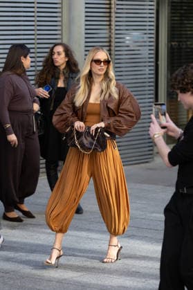 Leonie Hanne Zimmermann Fashion Show Woman Ready to Wear Fall Winter 2026 2027 at Carreau du Temple during Paris Fashion Week, on March 9th, 2026 Florian Lavielle Bestimage Zimmermann Fashion Show Woman Ready to Wear Fall Winter 2026 2027 Collection, during Paris Fashion Week, on March 9th, 2026 Paris France  Copyright: xFlorianxLaviellex xBestimagexFlorianxLaviellex xBestimagex