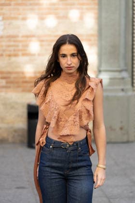 Thais Alessandrin Zimmermann Fashion Show Woman Ready to Wear Fall Winter 2026 2027 Collection at Carreau du Temple during Paris Fashion Week, on March 9th, 2026 Florian Lavielle Bestimage Zimmermann Fashion Show Woman Ready to Wear Fall Winter 2026 2027 Collection, during Paris Fashion Week, on March 9th, 2026 Paris France  Copyright: xFlorianxLaviellex xBestimagexFlorianxLaviellex xBestimagex