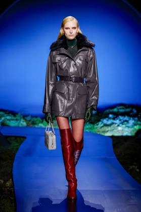 Défilé Hermès Collection Femme Prêt à Porter Automne Hiver 2026 2027 lors de la Fashion Week de Paris PFW , à Paris, France, le 7 mars 2026 Bestimage Runway during the Hermès Womenswear Fall Winter 2026 2027 show as part of Paris Fashion Week on March 07, 2026 in Paris, France Paris France  Copyright: xAgencex xBestimagexAgencex xBestimagex