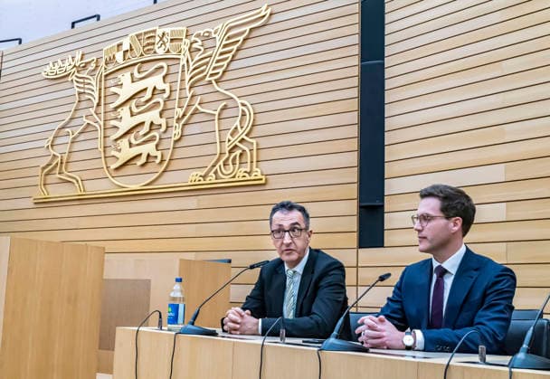 Landtagswahl 2026 in Baden-Württemberg. Wahlabend im Landtag. Die spitzenkandidaten der Parteien Grüne und CDU, Cem Özdemir und Manuel Hagel bei der Landespressekonferenz. 08.03.2026, Stuttgart, Baden-Württemberg, Deutschland *** State election 2026 in Baden Württemberg Election evening in the state parliament The leading candidates of the Green and CDU parties, Cem Özdemir and Manuel Hagel at the state press conference 08 03 2026, Stuttgart, Baden Württemberg, Germany