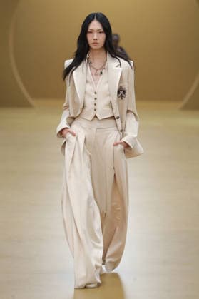 PFW - Zimmermann Runway A model walks the runway during the Zimmermann Womenswear Fall Winter 2026-2027 show as part of Paris Fashion Week on March 9, 2026 in Paris, France. Photo by Alain Gil Gonzalez ABACAPRESS.COM Paris France  Copyright: xGonzalezxAlain-Gil ABACAx