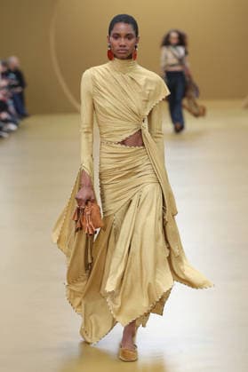 PFW - Zimmermann Runway A model walks the runway during the Zimmermann Womenswear Fall Winter 2026-2027 show as part of Paris Fashion Week on March 9, 2026 in Paris, France. Photo by Alain Gil Gonzalez ABACAPRESS.COM Paris France  Copyright: xGonzalezxAlain-Gil ABACAx