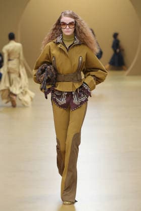 PFW - Zimmermann Runway A model walks the runway during the Zimmermann Womenswear Fall Winter 2026-2027 show as part of Paris Fashion Week on March 9, 2026 in Paris, France. Photo by Alain Gil Gonzalez ABACAPRESS.COM Paris France  Copyright: xGonzalezxAlain-Gil ABACAx