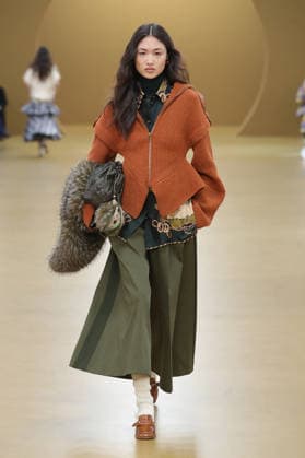 PFW - Zimmermann Runway A model walks the runway during the Zimmermann Womenswear Fall Winter 2026-2027 show as part of Paris Fashion Week on March 9, 2026 in Paris, France. Photo by Alain Gil Gonzalez ABACAPRESS.COM Paris France  Copyright: xGonzalezxAlain-Gil ABACAx