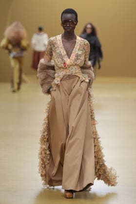 PFW - Zimmermann Runway A model walks the runway during the Zimmermann Womenswear Fall Winter 2026-2027 show as part of Paris Fashion Week on March 9, 2026 in Paris, France. Photo by Alain Gil Gonzalez ABACAPRESS.COM Paris France  Copyright: xGonzalezxAlain-Gil ABACAx