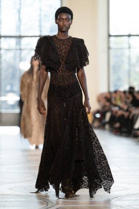 PFW - Gabriela Hearst Runway LZ A model walks the runway during the Gabriela Hearst Winter 2026-2027 show as part of Paris Fashion Week on March 09, 2026 at Petit Palais in Paris, France. Photo by Laurent Zabulon ABACAPRESS.COM  Copyright: xZabulonxLaurent ABACAx