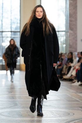 PFW - Gabriela Hearst Runway LZ A model walks the runway during the Gabriela Hearst Winter 2026-2027 show as part of Paris Fashion Week on March 09, 2026 at Petit Palais in Paris, France. Photo by Laurent Zabulon ABACAPRESS.COM  Copyright: xZabulonxLaurent ABACAx