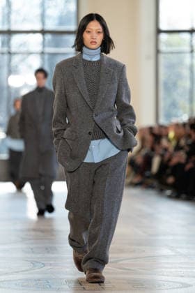 PFW - Gabriela Hearst Runway LZ A model walks the runway during the Gabriela Hearst Winter 2026-2027 show as part of Paris Fashion Week on March 09, 2026 at Petit Palais in Paris, France. Photo by Laurent Zabulon ABACAPRESS.COM  Copyright: xZabulonxLaurent ABACAx
