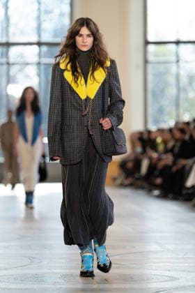 PFW - Gabriela Hearst Runway LZ A model walks the runway during the Gabriela Hearst Winter 2026-2027 show as part of Paris Fashion Week on March 09, 2026 at Petit Palais in Paris, France. Photo by Laurent Zabulon ABACAPRESS.COM  Copyright: xZabulonxLaurent ABACAx