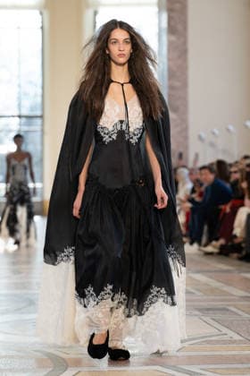 PFW - Gabriela Hearst Runway LZ A model walks the runway during the Gabriela Hearst Winter 2026-2027 show as part of Paris Fashion Week on March 09, 2026 at Petit Palais in Paris, France. Photo by Laurent Zabulon ABACAPRESS.COM  Copyright: xZabulonxLaurent ABACAx