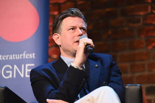 Der Autor Lenz Koppelstätter liest und spricht auf der Lit.Cologne, dem internationalen Literaturfestival