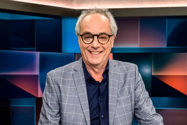 GER, Berlin, tough but fair Ð political talk show, TV, format, with host Louis Klamroth, Das Erste, pictured from left: Christian Rach: Top chef and podcaster (ÒDreimal freie MeinungÓ Three Times Free Opinion ) , March 9, 2026 Copyright: HMBxMedia UwexKoch