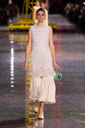 PFW - Chanel Runway LZ Daiane Conterato walks the runway during the Chanel Winter 2026-2027 show as part of Paris Fashion Week on March 09, 2026 at Grand Palais in Paris, France. Photo by Laurent Zabulon ABACAPRESS.COM Paris  Copyright: xZabulonxLaurent ABACAx