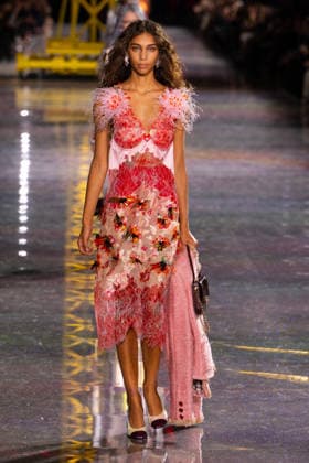 PFW - Chanel Runway LZ A model walks the runway during the Chanel Winter 2026-2027 show as part of Paris Fashion Week on March 09, 2026 at Grand Palais in Paris, France. Photo by Laurent Zabulon ABACAPRESS.COM  Copyright: xZabulonxLaurent ABACAx