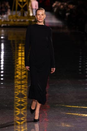 PFW - Chanel Runway LZ Anne Vyalitsyna walks the runway during the Chanel Winter 2026-2027 show as part of Paris Fashion Week on March 09, 2026 at Grand Palais in Paris, France. Photo by Laurent Zabulon ABACAPRESS.COM Paris  Copyright: xZabulonxLaurent ABACAx