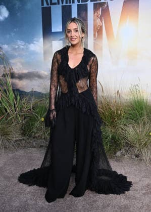 ˜Reminders of Him™ Premiere Lainey Wilson arriving to Universal Pictures premiere of Reminders of Him held at the Hollywood Legion Theater at Post 43 on March 09, 2026 in Los Angeles, CA. Los Angeles Hollywood Legion Theater at Post 43 California USA Copyright: xLisaxOConnorx xAFF-USA.comx