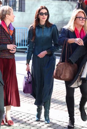 Anne Hathaway Out - NYC Actress Anne Hathaway leaves the United Nations after a speech on International Women s Day in New York, NY on March 9, 2026. Photo by Dylan Travis ABACAPRESS.COM New York City NY United States  Copyright: xDylanxTravis ABACAx