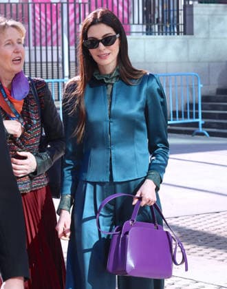 Anne Hathaway Out - NYC Actress Anne Hathaway leaves the United Nations after a speech on International Women s Day in New York, NY on March 9, 2026. Photo by Dylan Travis ABACAPRESS.COM New York City NY United States  Copyright: xDylanxTravis ABACAx