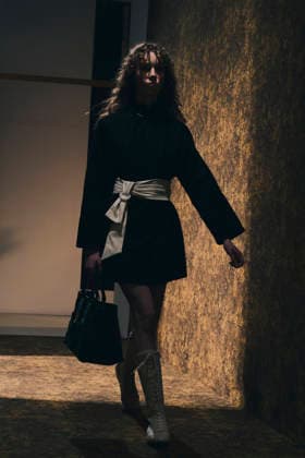 Paris Fashion Week - Women F W 26-27 Shiatzy Chen Fashion Show Backstage Paris, France Paris Fashion Week - Women F W 26-27 Shiatzy Chen Fashion Show Backstage Paris, France 9th March 2026 SGPItalia id 134576_012 * Not Exclusive  Copyright: xLorenzoxCremonax