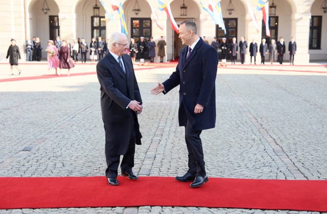 Swedish royal couple visits Poland Photo: Wojciech Olkusnik East News King of Sweden Carl XVI Gustaf and the president of Poland Karol Nawrocki attend a welcoming ceremony at the courtyard of the Presidential Palace on March 10, 2026 in Warsaw, Poland. The Swedish royal couple pays a three-day state visit to Poland focused on strengthening bilateral ties, defense, and security. EN_01673827_0035 