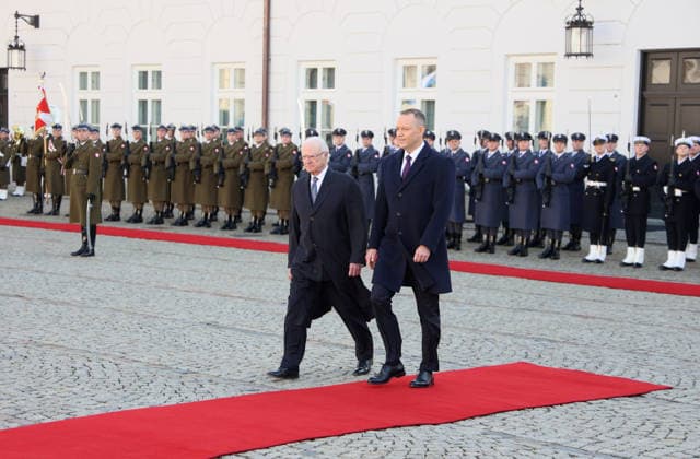 Swedish royal couple visits Poland Photo: Wojciech Olkusnik East News King of Sweden Carl XVI Gustaf and the president of Poland Karol Nawrocki attend a welcoming ceremony at the courtyard of the Presidential Palace on March 10, 2026 in Warsaw, Poland. The Swedish royal couple pays a three-day state visit to Poland focused on strengthening bilateral ties, defense, and security. EN_01673827_0037 