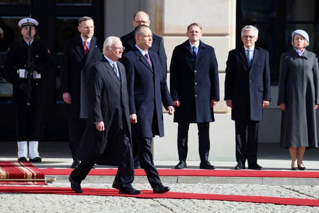 Swedish royal couple visits Poland Photo: Wojciech Olkusnik East News King of Sweden Carl XVI Gustaf and the president of Poland Karol Nawrocki attend a welcoming ceremony at the courtyard of the Presidential Palace on March 10, 2026 in Warsaw, Poland. The Swedish royal couple pays a three-day state visit to Poland focused on strengthening bilateral ties, defense, and security. EN_01673827_0044 