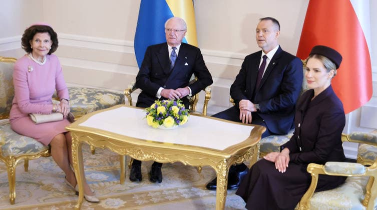 Swedish royal couple visits Poland Photo: Wojciech Olkusnik East News King of Sweden Carl XVI Gustaf and his wife Queen Silvia attend a meeting with the president of Poland Karol Nawrocki and his wife Marta Nawrocka at the Presidential Palace on March 10, 2026 in Warsaw, Poland. The Swedish royal couple pays a three-day state visit to Poland focused on strengthening bilateral ties, defense, and security. EN_01673827_0047 