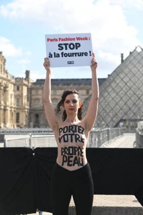 PFW - PETA Demonstration in Front of The Vuitton Show PETA protest against fur in front of the Vuitton fashion show at Louvre Museum during Paris Fashion Week in Paris, France on March 10, 2026. Photo by Florian Poitout ABACAPRESS.COM Paris France  Copyright: xPoitoutxFlorian ABACAx