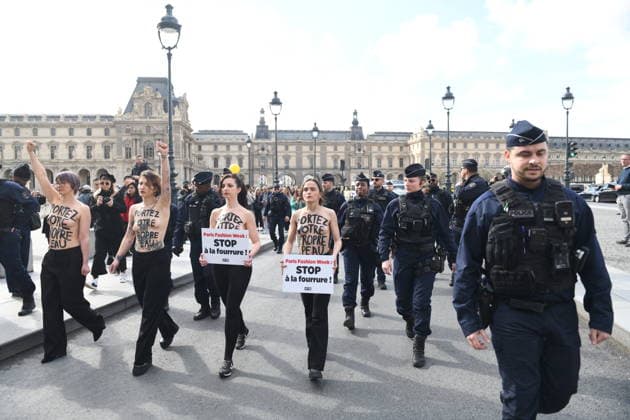 PFW - PETA Demonstration in Front of The Vuitton Show PETA protest against fur in front of the Vuitton fashion show at Louvre Museum during Paris Fashion Week in Paris, France on March 10, 2026. Photo by Florian Poitout ABACAPRESS.COM Paris France  Copyright: xPoitoutxFlorian ABACAx