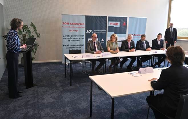 The King and Queen Visit The Province Of Antwerpen NIEL, BELGIUM - MARCH 10 : King Philippe and Queen Mathilde are visiting the province of Antwerp. Their visit starts at the Science Park of the University of Antwerp in Niel. This unique location offers innovative companies focusing on research in the health and environment sectors the opportunity to collaborate fully in a dynamic and inspiring ecosystem. The science park, an initiative of the Provincial Development Agency (POM) Antwerp, supports companies from start-ups to multinationals with optimal growth opportunities and possibilities for new partnerships. During their visit, the King and Queen will meet with various companies based on the site. They will be introduced to the educa  Copyright: xBertxVanxDenxBrouckex