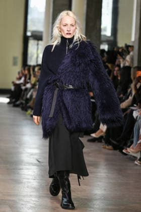 PFW - Ujoh Runway in Paris FA A model walks the runway for the Ujoh collection as part of Paris Fashion Week in Paris, on March 10, 2026. Photo by Firas Abdullah ABACAPRESS.COM Paris Ile-de-France France  Copyright: xAbdullahxFiras ABACAx