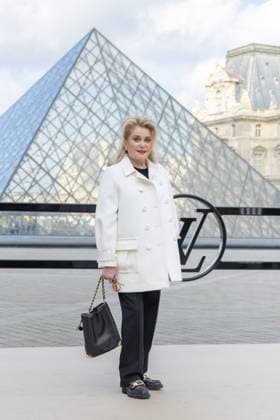PFW - Louis Vuitton Photocall Catherine Deneuve pictured on photocall of Louis Vuitton Womenswear Fall Winter 2026-2027 show as part of Paris Fashion Week at Louvre Museum, in Paris, France on March 10, 2026. Photo by Alexis Jumeau ABACAPRESS.COM PAris France  Copyright: xJumeauxAlexis ABACAx