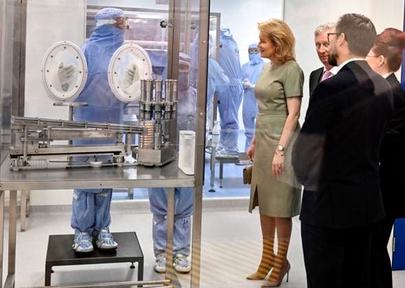 The King and Queen Visit The Province Of Antwerpen NIEL, BELGIUM - MARCH 10 : King Philippe and Queen Mathilde are visiting the province of Antwerp. Their visit starts at the Science Park of the University of Antwerp in Niel. This unique location offers innovative companies focusing on research in the health and environment sectors the opportunity to collaborate fully in a dynamic and inspiring ecosystem. The science park, an initiative of the Provincial Development Agency (POM) Antwerp, supports companies from start-ups to multinationals with optimal growth opportunities and possibilities for new partnerships. During their visit, the King and Queen will meet with various companies based on the site. They will be introduced to the educa  Copyright: xBertxVanxDenxBrouckex