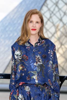 Justine Triet au photocall du défilé Louis Vuitton Collection Femme Prêt à Porter Automne Hiver 2026 2027 lors de la Fashion Week de Paris, le 10 mars 2026 Olivier Borde Bestimage Photocall of Louis Vuitton Women Ready to Wear Fall Winter 2026 2027 Collection fashion show, during Paris Fashion Week on march 10 2026 Paris France  Copyright: xOLIVIERxBORDEx xBESTIMAGExOLIVIERxBORDEx xBESTIMAGEx