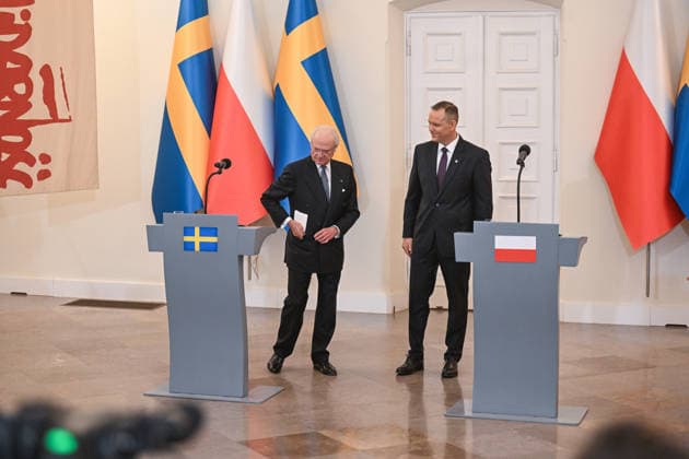 Swedish Royals visit Poland WARSAW, POLAND - MARCH 10: The President of Poland, Karol Nawrocki the King of Sweden Carl XVI Gustaf deliver a press conference at the Presidential Palace on March 10, 2024 in Warsaw, Poland. At the invitation of Polandd s President Karol Nawrocki, King Carl XVI Gustaf and Queen Silvia of Sweden are paying a visit to Poland from March 10 to 12. The royal couple will be accompanied by the ministers of foreign affairs, defense, civil defense, and culture. Omar Marques Anadolu Warsaw Poland. Editorial use only. Please get in touch for any other usage.  Copyright: x2026xAnadoluxOmarxMarquesx