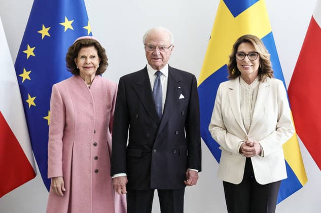 Swedish royal couple visits Poland Photo: Anita Walczewska East News King of Sweden Carl XVI Gustaf and his wife Queen Silvia meet with the Marshal of Senate (upper house of Parliament) Malgorzata Kidawa-Blonska at the Polish Parliament on March 10, 2026 in Warsaw, Poland. The Swedish royal couple pays a three-day state visit to Poland focused on strengthening bilateral ties, defense, and security. EN_01673827_0203 