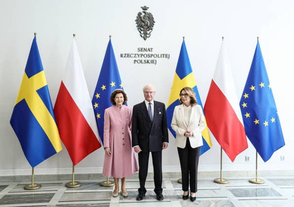 Swedish royal couple visits Poland Photo: Anita Walczewska East News King of Sweden Carl XVI Gustaf and his wife Queen Silvia meet with the Marshal of Senate (upper house of Parliament) Malgorzata Kidawa-Blonska at the Polish Parliament on March 10, 2026 in Warsaw, Poland. The Swedish royal couple pays a three-day state visit to Poland focused on strengthening bilateral ties, defense, and security. EN_01673827_0206 