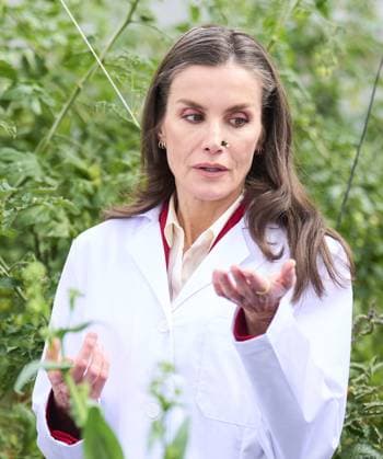 10-03-2026 Queen Letizia during the visit to the greenhouses for the 50th anniversary of the Cajamar Las Palmerillas Experimental Station in El Ejido, Almeria. No Spain Â  Copyright: xPPEx