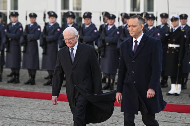 Swedish Royals visit Poland WARSAW, POLAND - MARCH 10: The President of Poland, Karol Nawrocki and the King of Sweden Carl XVI Gustaf inspect the guard of honor at the Presidential Palace on March 10, 2024 in Warsaw, Poland. At the invitation of Polandd s President Karol Nawrocki, King Carl XVI Gustaf and Queen Silvia of Sweden are paying a visit to Poland from March 10 to 12. The royal couple will be accompanied by the ministers of foreign affairs, defense, civil defense, and culture. Omar Marques Anadolu Warsaw Poland. Editorial use only. Please get in touch for any other usage.  Copyright: x2026xAnadoluxOmarxMarquesx