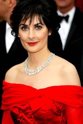FB OSCAR Mar. 24, 2002 - Los Angeles, CALIFORNIA - K24518FB:74TH ACADEMY AWARDS .HOLLYWOOD AND HIGHLAND, HOLLYWOOD, CA 0324 2002. FITZROY BARRETT 2002.ENYA Copyright: xFitzroyxBarrettx