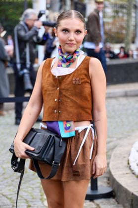 Mia McKenna Bruce at Arrivals at the Miu Miu Womens Ready to Wear Fall Winter 2026 2027 show as part of Paris Fashion Week PFW at the palais d lena conseil Economique, social et environnemental, in Paris, France, March 10, 2026 Denis Guignebourg Bestimage Arrivals at the Miu Miu fashion show as part of Paris Fashion Week Fall 2026 held at Place d Iéna on March 10, 2026 in Paris, France Paris France  Copyright: xDenisxGuignebourgx xBestimagexDenisxGuignebourgx xBestimagex