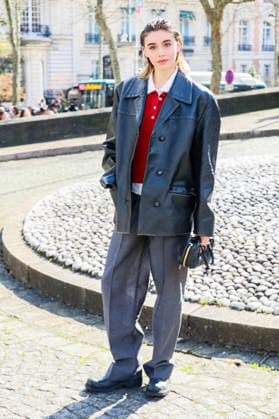 Guest aux arrivées au défilé Miu Miu Collection Femme Prêt à Porter Automne Hiver 2026 2027 lors de la Fashion Week de Paris PFW au palais d lena conseil Economique, social et environnemental, à Paris, France, le 10 mars 2026 Denis Guignebourg Bestimage Arrivals at the Miu Miu fashion show as part of Paris Fashion Week Fall 2026 held at Place d Iéna on March 10, 2026 in Paris, France Paris France  Copyright: xDenisxGuignebourgx xBestimagexDenisxGuignebourgx xBestimagex