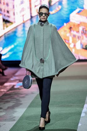 PFW Pierre Cardin Runway A model walks the runway at the Pierre Cardin show during Fashion Week in Paris, France on March 10, 2026. Photo by Julien Reynaud APS-Medias ABACAPRESS.COM Paris France  Copyright: xReynaudxJulien APS-Medias ABACAx