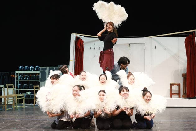 S. Korean actress Choi Jung-won S. Korean actress Choi Jung-won South Korean actress Choi Jung-won (C), who stars in the musical Billy Elliot, performs during a publicity event in Goyang, north of Seoul, on March 10, 2026. The musical runs from April 12 to July 26. (Yonhap) 2026-03-11 11:06:03 < 1980-2026 YONHAPNEWS AGENCY. .> °í¾ç½Ã °æ±âµµ EDITORIAL USE ONLY  Copyright: xx PYH2026031106130034400 YonhapxNewsx yonphotos250407